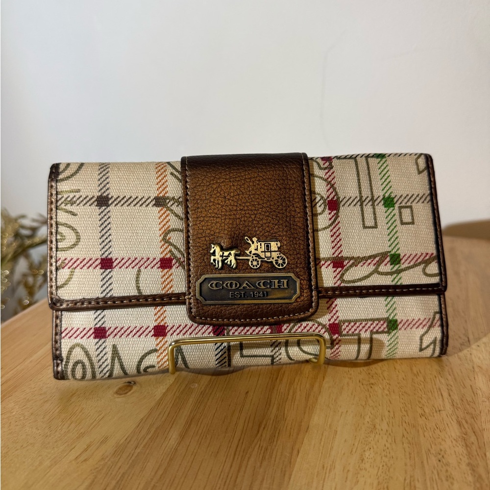 Wallet - Picture 2 of 12